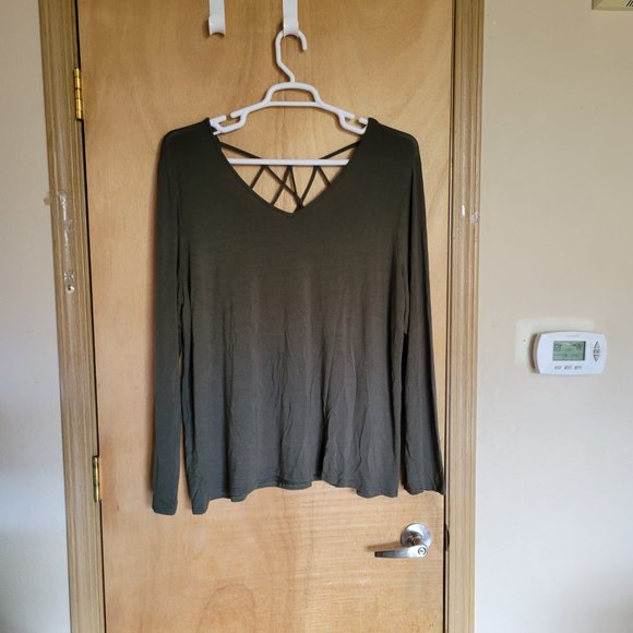 💚White Birch 2x Long Sleeve Top Cage Back Green - Picture 4 of 5